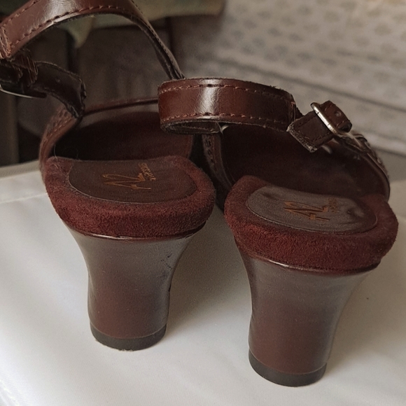 Slingback peep toes - Picture 4 of 4